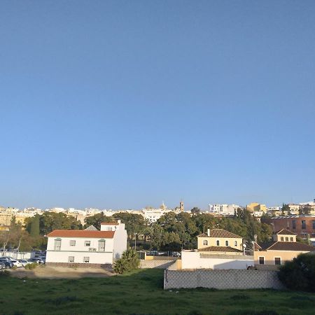 Piso Amplio Y Tranquilo En Marchena Lejlighed Eksteriør billede